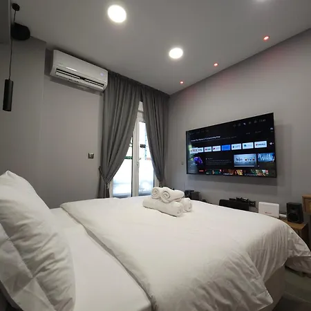 Dione Luxury Business Suite In The Heart Of Athens-2